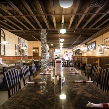 Italia Gardens - the dining room of a restaurant - Italian Near Me - Oxford, Michigan Italia Gardens - the dining room of a restaurant - Italian Near Me - Oxford, Michigan