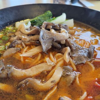 Jin's MiFen - Vegetarian oyster mushrooms mi fen, medium spicy - Chinese Near Me - Ajax, Ontario