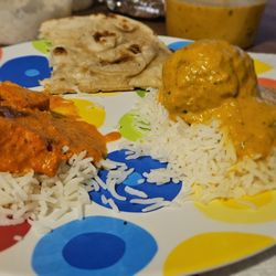 Butter chicken,  Malai Kofta & plain naan