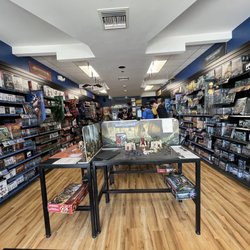 Warhammer - Naples - Inside store wide shot.