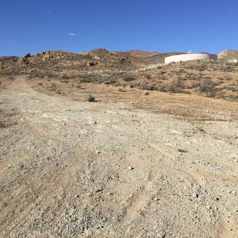 Rosamond Summit - Trail upward toward Rosamond Summit, approaching water tank. - Hiking Near Me - Rosamond, California