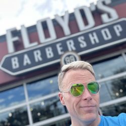 Floyd's 99 Barbershop