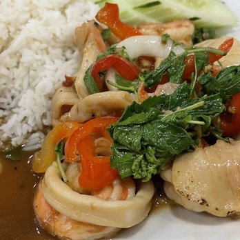 YoYo Best Thai - Seafood with holy basil (pad kra Pao) - Thai Near Me - McKinney, Texas YoYo Best Thai - Seafood with holy basil (pad kra Pao) - Thai Near Me - McKinney, Texas