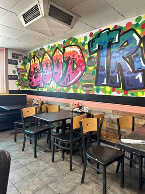 Good Truckin' Diner by null