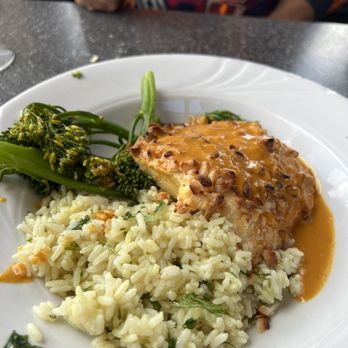 Ray's Waterfront - Halibut Andaman - Seafood Near Me - Seward, Alaska