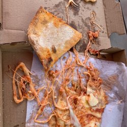 Dyfre's Burger - We tried to eat the pizza because we are not complainers!