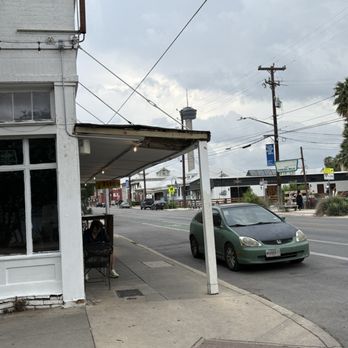 Beau's Tiny Diner - Diners Near Me - San Antonio, Texas Beau's Tiny Diner - Diners Near Me - San Antonio, Texas