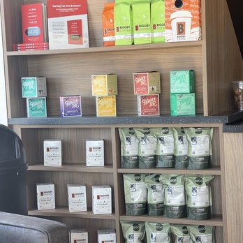 Biggby Coffee - Coffee & Tea Near Me - Shorewood, Illinois