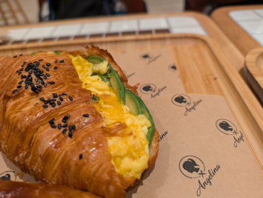 Angelina Bakery Nomad by null