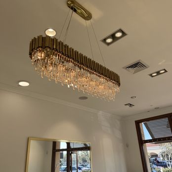 CDM Jewelers - Tasteful interiors - Jewelry Repair Near Me - Newport Beach, California CDM Jewelers - Tasteful interiors - Jewelry Repair Near Me - Newport Beach, California