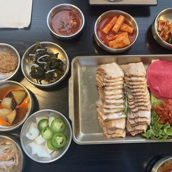 Jangtuh Bossam - Bossam and Banchan - Korean Near Me - Los Angeles, California Jangtuh Bossam - Bossam and Banchan - Korean Near Me - Los Angeles, California