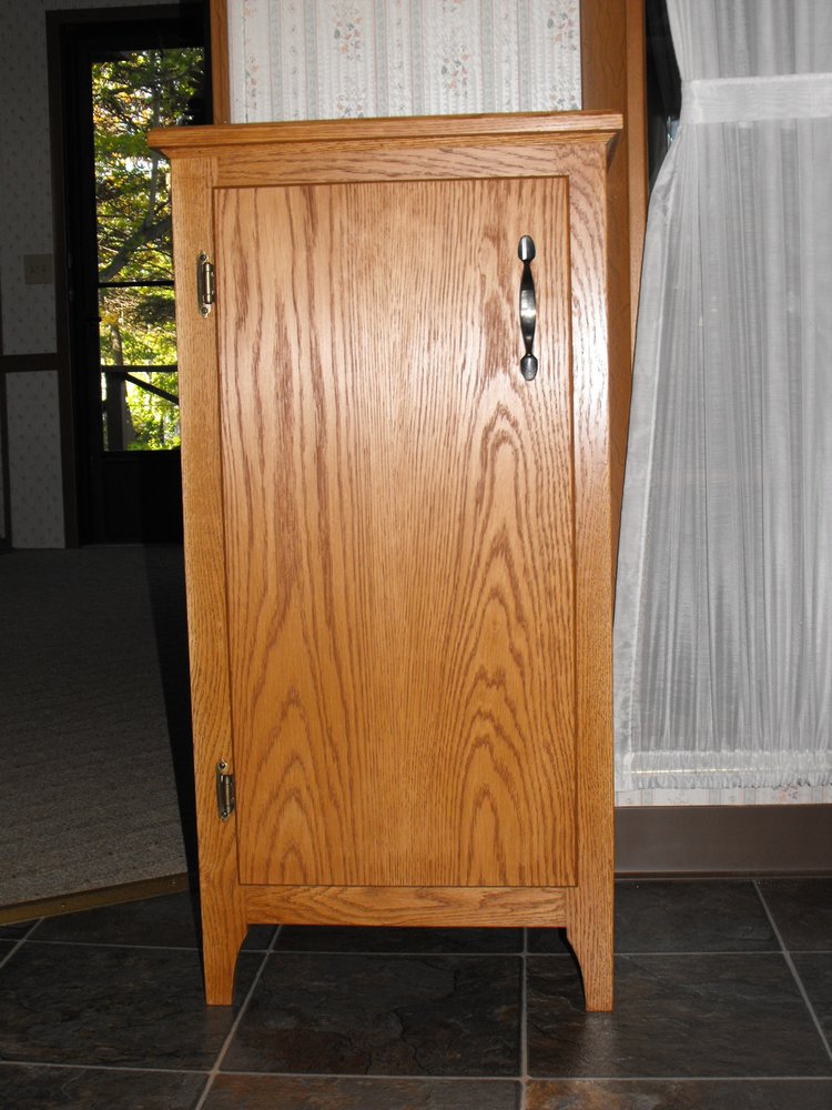 FHG CUSTOM FURNITURE & CRAFT - Request Information - 22 Lyman St