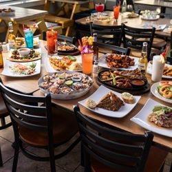 Zunex Restaurant & Seafood Bar