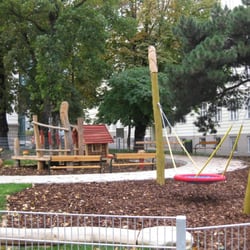 Marie-Ebner-Eschenbach-Park