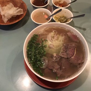 Mibong - Broth was very blan, rice noodles tasted kinda stale...but it's pho in Mexico City - keep your standard low! - Vietnamese Near Me - México, D.F., DIF Mibong - Broth was very blan, rice noodles tasted kinda stale...but it's pho in Mexico City - keep your standard low! - Vietnamese Near Me - México, D.F., DIF