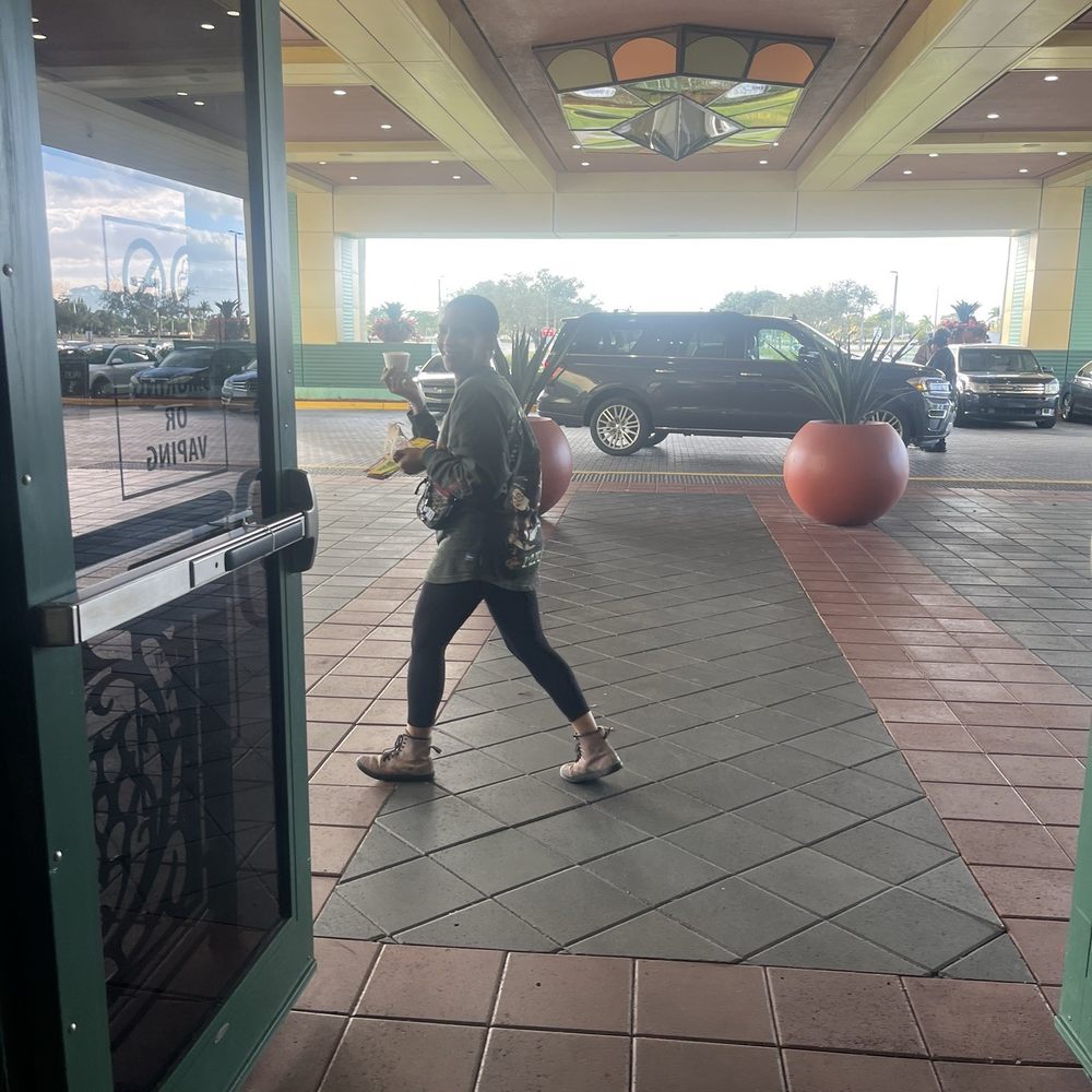 Calder Casino - Casinos Near Me - Miami Gardens, Florida Calder Casino - Casinos Near Me - Miami Gardens, Florida