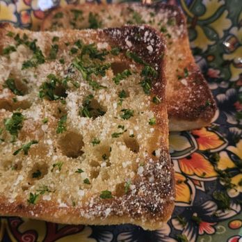 Fabios Pasta - Garlic bread - Italian Near Me - Venice, California Fabios Pasta - Garlic bread - Italian Near Me - Venice, California