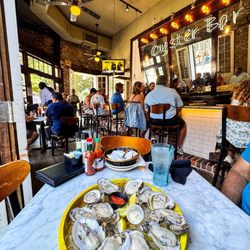 Royal House Oyster Bar - Oysters! Check out my food blog on Instagram @diningwithkels