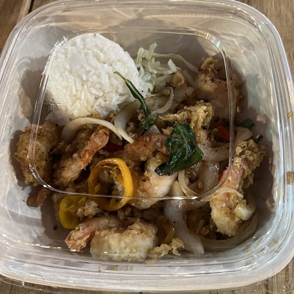 Thai Mee Up - Crispy garlic shrimp - Food Trucks Near Me - Kihei, Hawaii Thai Mee Up - Crispy garlic shrimp - Food Trucks Near Me - Kihei, Hawaii