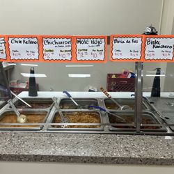 La Presa Market - Hot food selections of the day