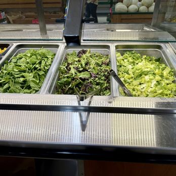 Wild Rivers Market - nice fresh greens at salad bar - Grocery Near Me - Crescent City, California