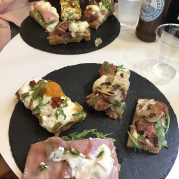 Gustarium - Pizza Near Me - Florence, FI