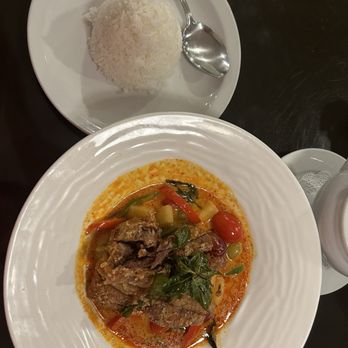 Bahn Thai Restaurant - Pineapple curry with duck - Thai Near Me - Tallahassee, Florida Bahn Thai Restaurant - Pineapple curry with duck - Thai Near Me - Tallahassee, Florida