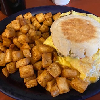 Keltic Kitchen - Keltic Breakfast Sandwich - Breakfast & Brunch Near Me - West Yarmouth, Massachusetts Keltic Kitchen - Keltic Breakfast Sandwich - Breakfast & Brunch Near Me - West Yarmouth, Massachusetts