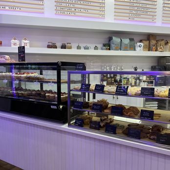 Valentine Sweets - Patisserie/Cake Shop Near Me - Pasadena, California