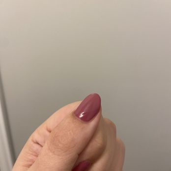 INails & Spa - Uneven polish - Nail Salons Near Me - Reynoldsburg, Ohio INails & Spa - Uneven polish - Nail Salons Near Me - Reynoldsburg, Ohio