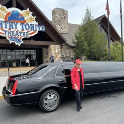 Cruze Transport Services - Cruze Limousine at Country Tonite Theatre