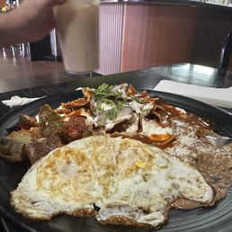 Chilaquiles rojos Chilaquiles rojos