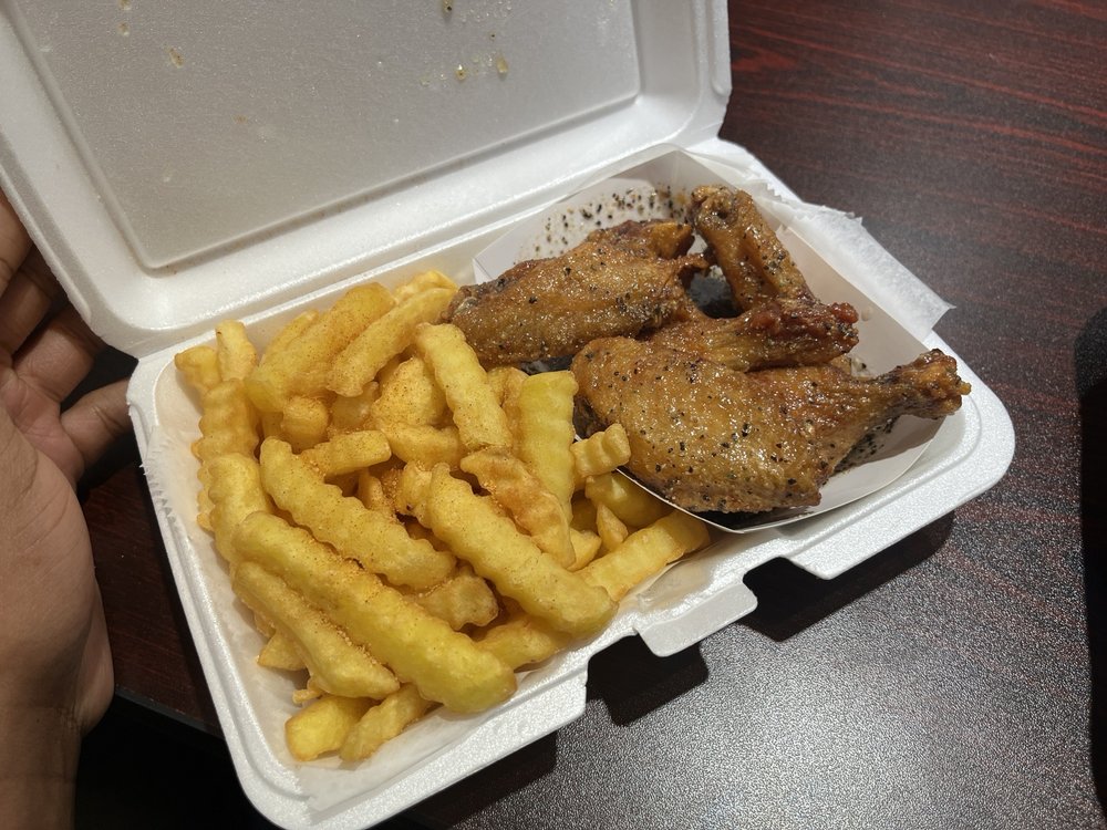 TOUCH DOWN WINGS Updated September 2024 21 Photos & 16 Reviews