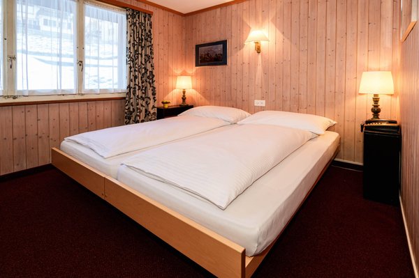 Jungfrau Lodge, Annex Crystal by null