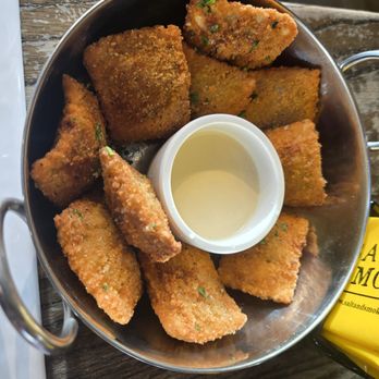 Salt + Smoke - Toasted Ravioli - Barbeque Near Me - St. Louis, Missouri Salt + Smoke - Toasted Ravioli - Barbeque Near Me - St. Louis, Missouri