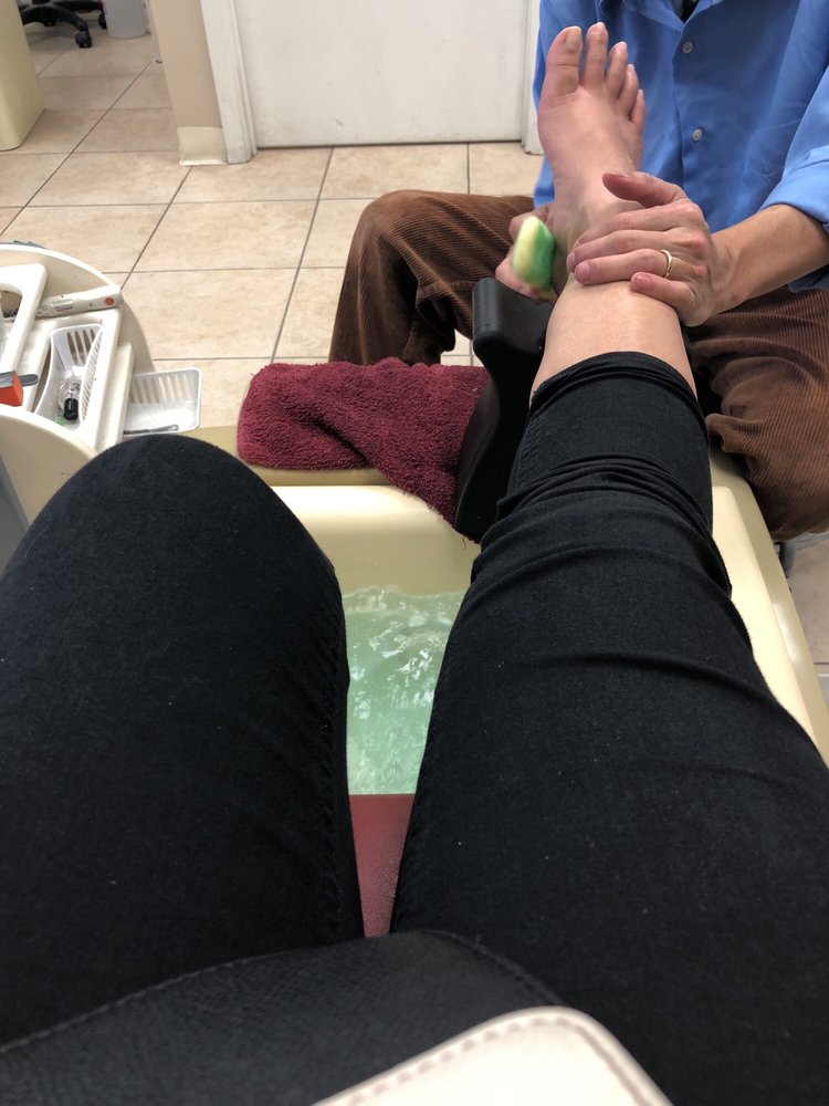 Nail Salon Logo