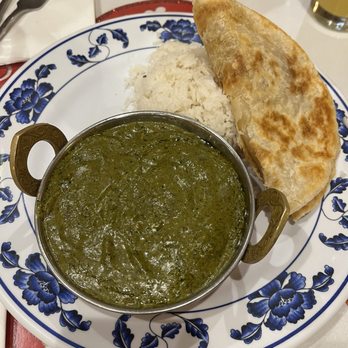 Chili's South Indian Restaurant - Saag (Spinach) Paneer Curry - Indian Near Me - Seattle, Washington Chili's South Indian Restaurant - Saag (Spinach) Paneer Curry - Indian Near Me - Seattle, Washington
