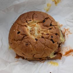 Runaway Cow - Beefy Cheddar Sandwich