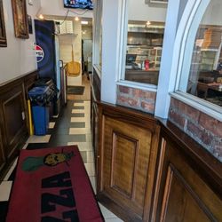 Sorrentos Pizzeria - Entry