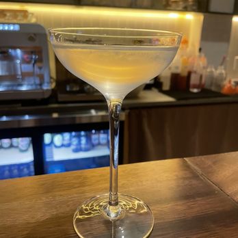 Huuma - Lychee martini - Cocktail Bars Near Me - New York, New York