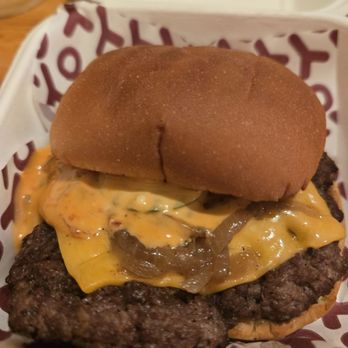 Yoyo Chicken - Smash burger. Tasty! - Chicken Shop Near Me - New York, New York