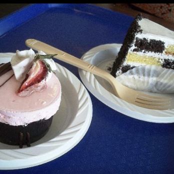 Kasalta - Tirathe Strawberry Biszcocho and a marbled vanilla/chocolate cake slice - Spanish Near Me - San Juan, Puerto Rico Kasalta - Tirathe Strawberry Biszcocho and a marbled vanilla/chocolate cake slice - Spanish Near Me - San Juan, Puerto Rico