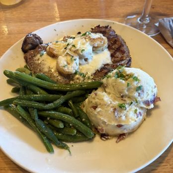 Applebee's Grill + Bar - Ribeye - Sports Bars Near Me - Nottingham, Maryland