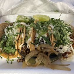El Taco Feliz - Tacos (asada x2 and al pastor x2)