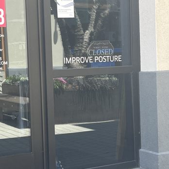 StretchLab - 12noon sign says closed. - Fitness & Instruction Near Me - Napa, California StretchLab - 12noon sign says closed. - Fitness & Instruction Near Me - Napa, California