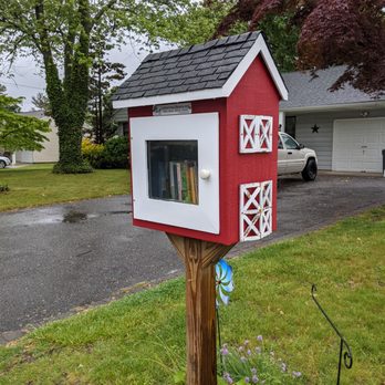 Little Free Library - Little Free Library, 3 Prospect Avenue, Brentwood - Community Book Box Near Me - Brentwood, New York Little Free Library - Little Free Library, 3 Prospect Avenue, Brentwood - Community Book Box Near Me - Brentwood, New York