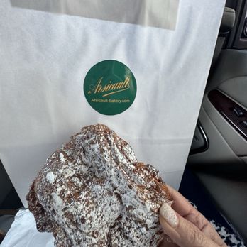 Arsicault Bakery - Chocolate almond croissant - Bakeries Near Me - San Francisco, California Arsicault Bakery - Chocolate almond croissant - Bakeries Near Me - San Francisco, California