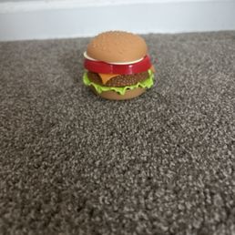 Yeah a fake hamburger looks like the one I got