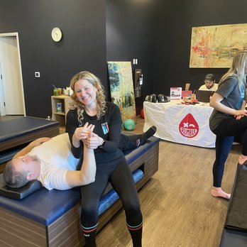 StretchLab - Julie! - Fitness & Instruction Near Me - Indianapolis, Indiana