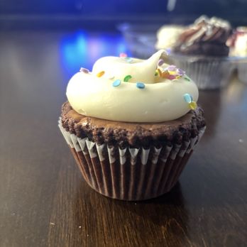 Nadia Cakes - Brownie - Bakeries Near Me - Palmdale, California Nadia Cakes - Brownie - Bakeries Near Me - Palmdale, California